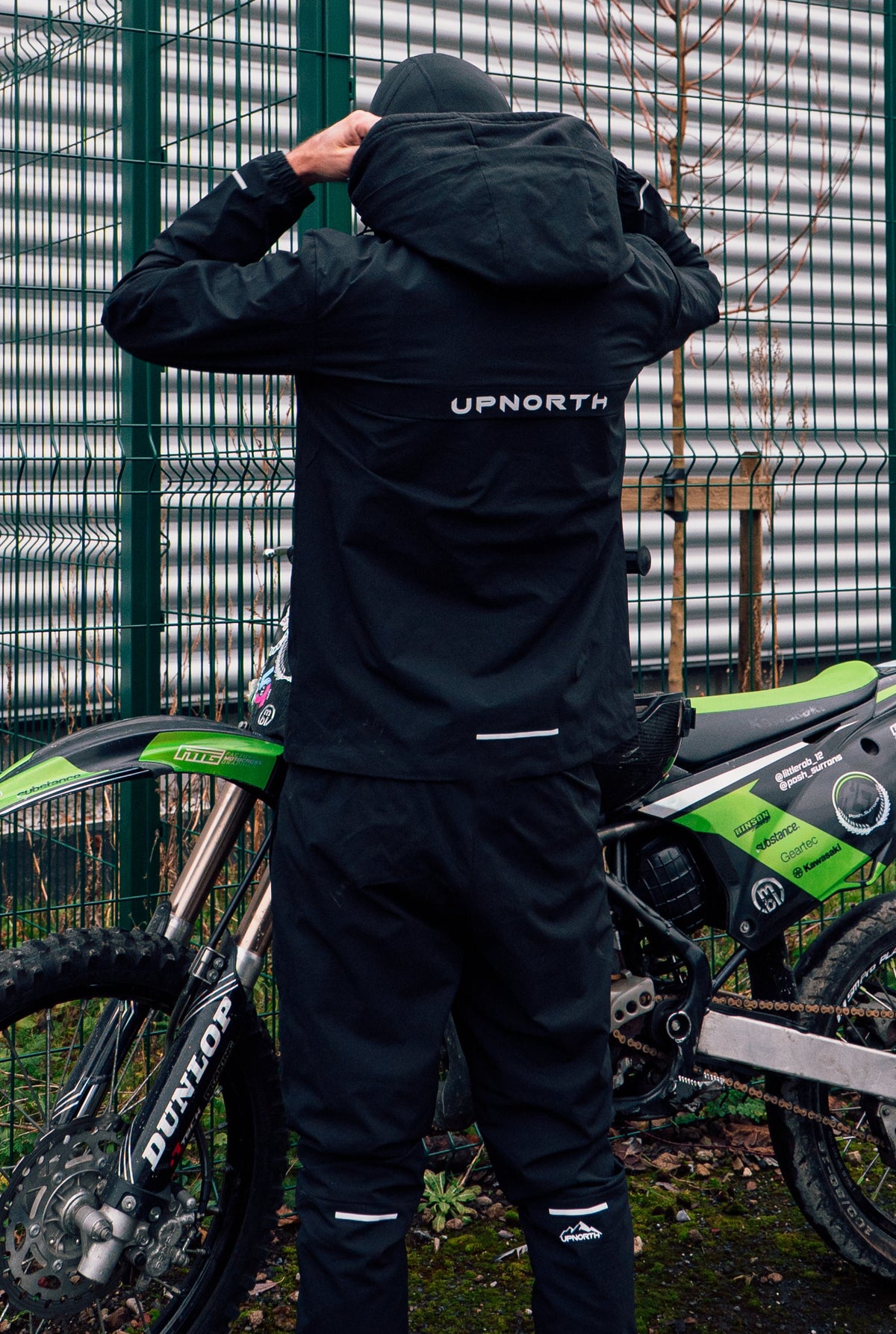 UPNORTH PULSE TRACKSUIT - BLACK